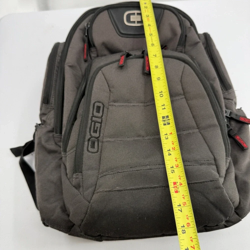 OGIO Renegade RSS Backpack Mens OS Black Gray Laptop Tech Travel Carry on Bag